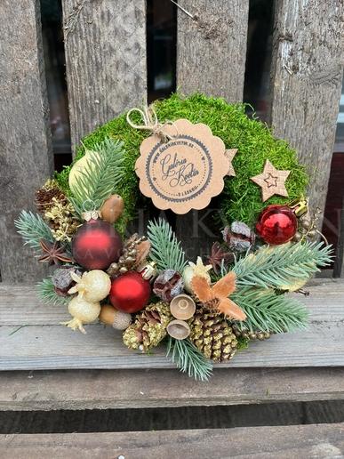 Classic Christmas wreath